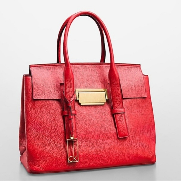 Calvin Klein Kelsey Pebble Bag - Picture 2 of 8